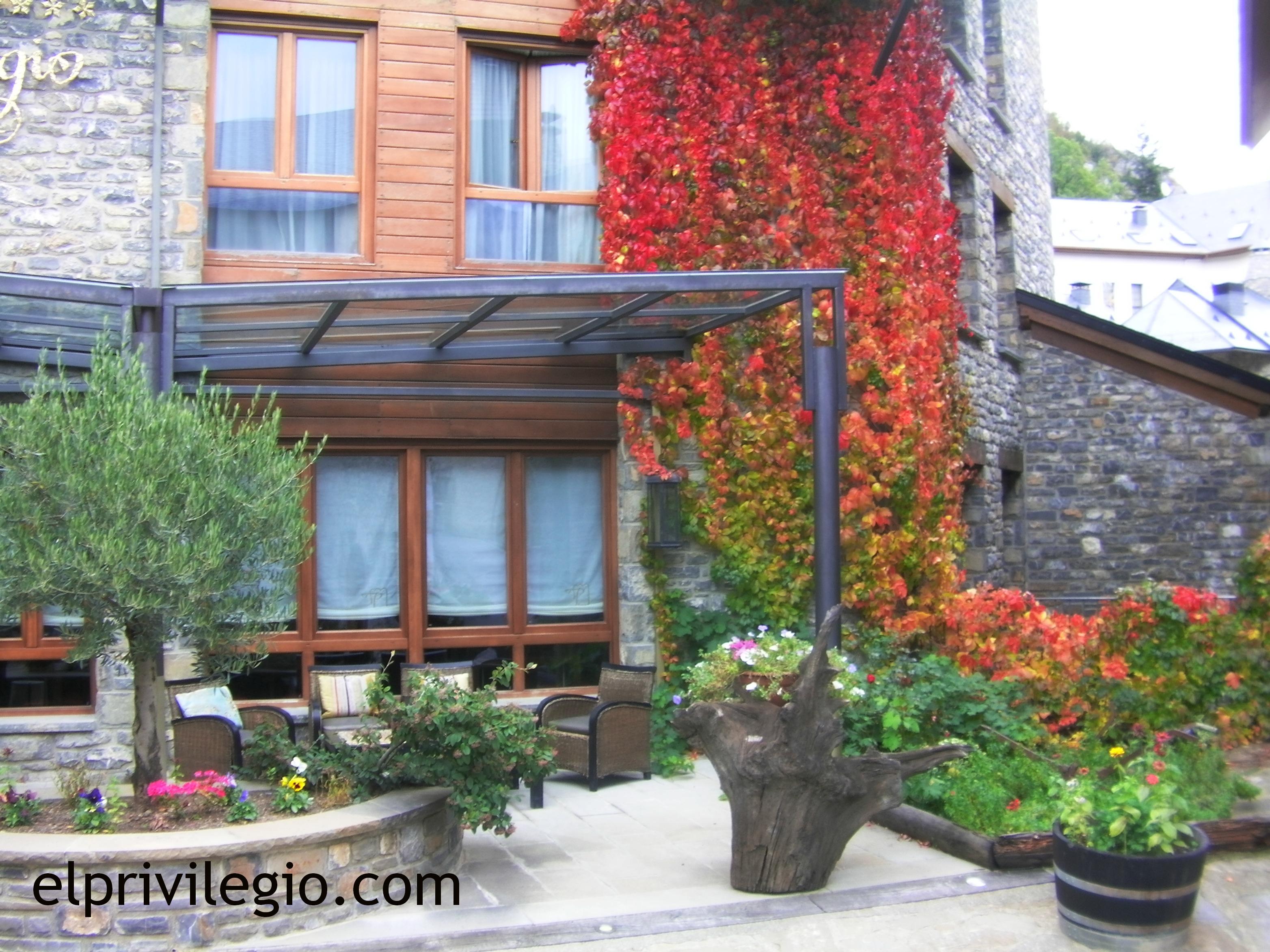 Hotel Abadia Del Pirineo Tramacastilla de Tena Exterior foto